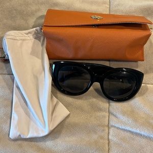 Black Tory Burch sunglasses with case